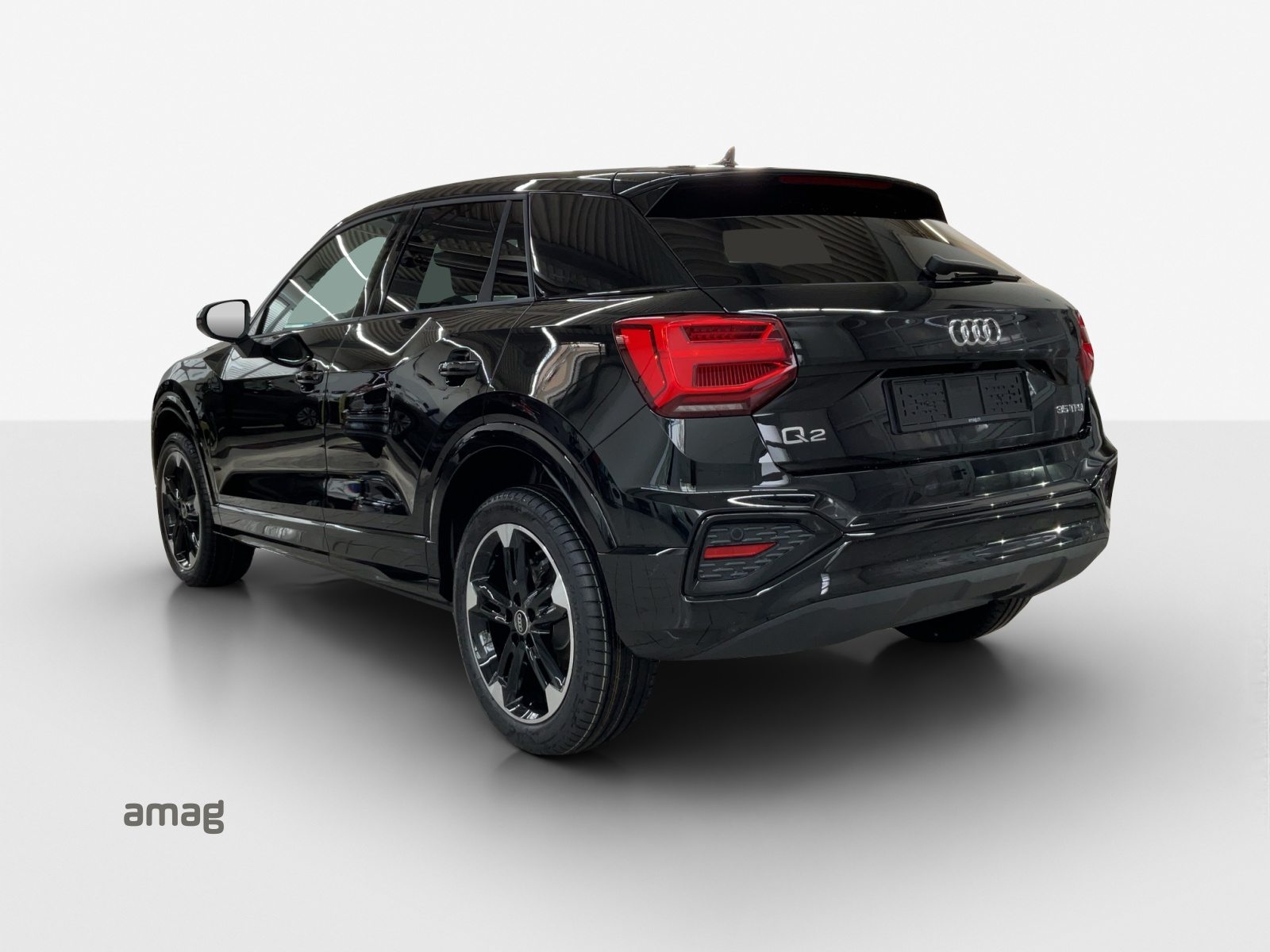 AUDI Q2 35 TFSI advanced, Petrol, Automatic - 3