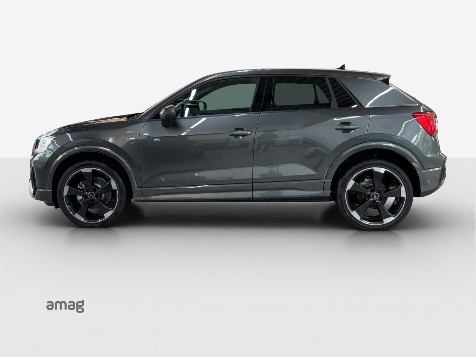 AUDI Q2 35 TFSI S line, Benzin, Automatik - 2
