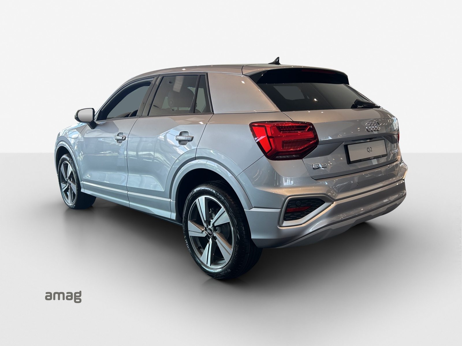 AUDI Q2 35 TFSI advanced, Benzin, Automatik - 2