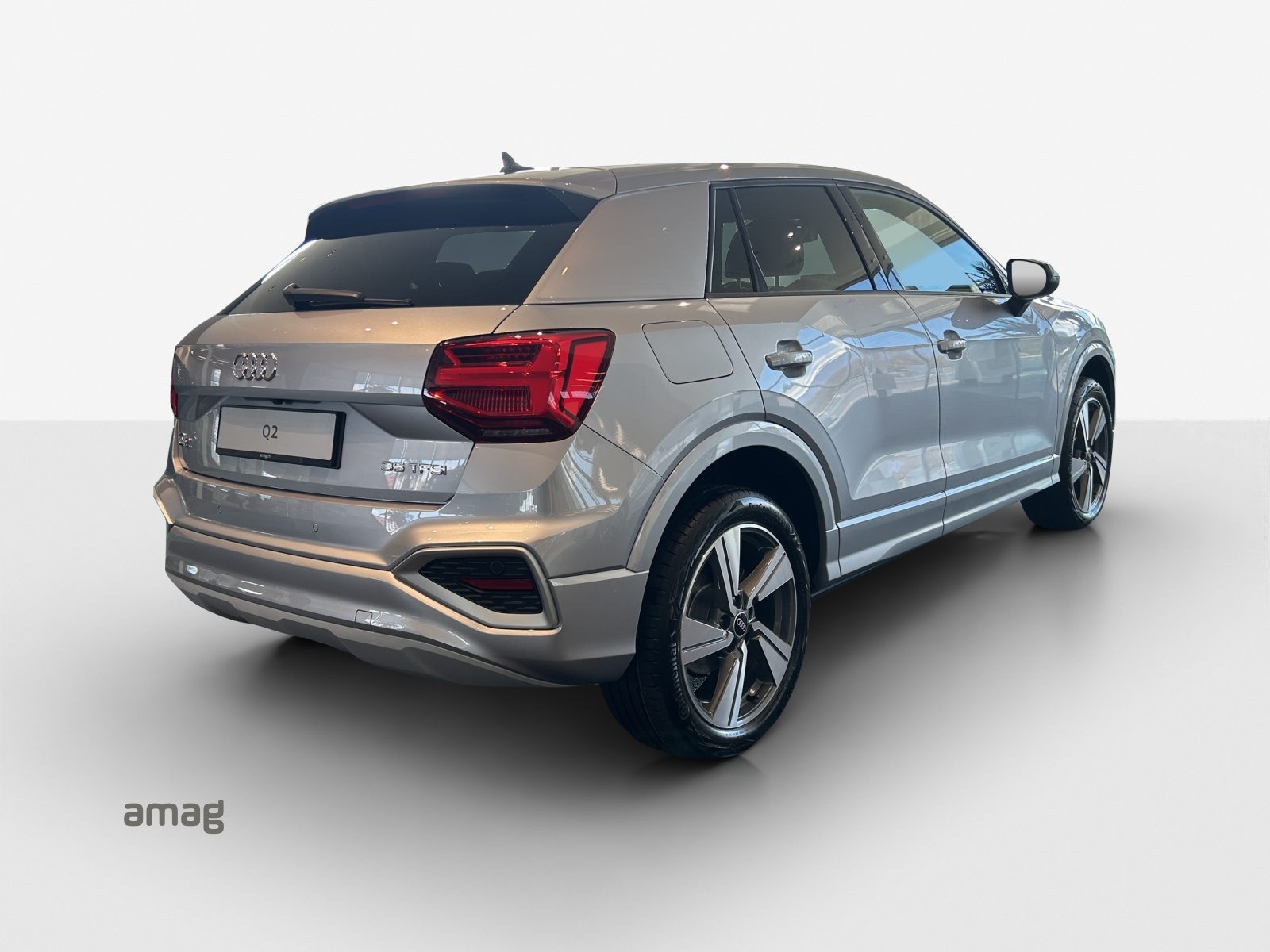 AUDI Q2 35 TFSI advanced, Benzin, Automatik - 4