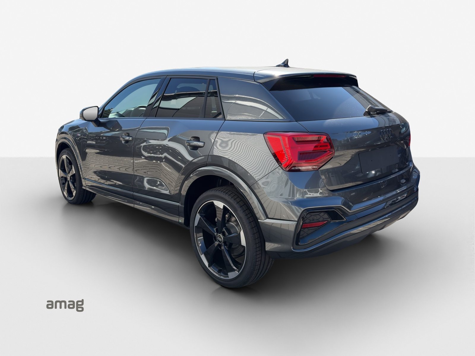 AUDI Q2 35 TFSI S line, Benzin, Automatik - 3