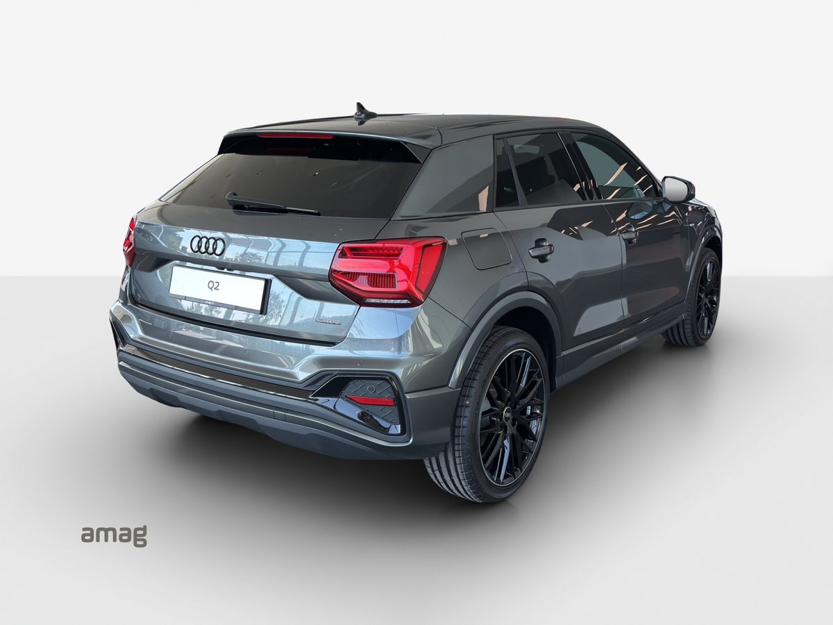 AUDI Q2 40 TFSI quattro S tronic, Petrol, New car, Automatic - 5
