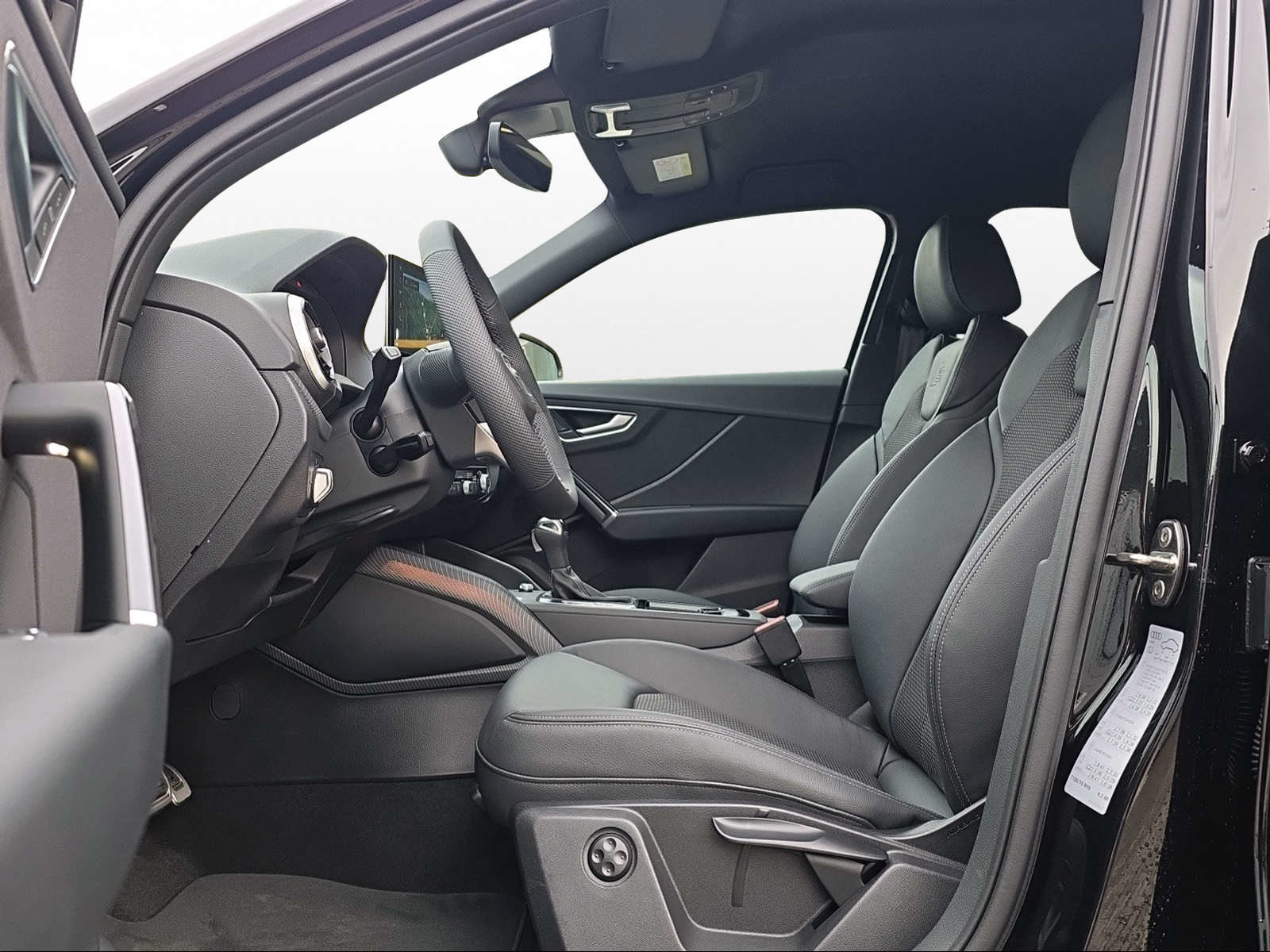 AUDI Q2 40 TFSI S line Attraction, Petrol, New car, Automatic - 7