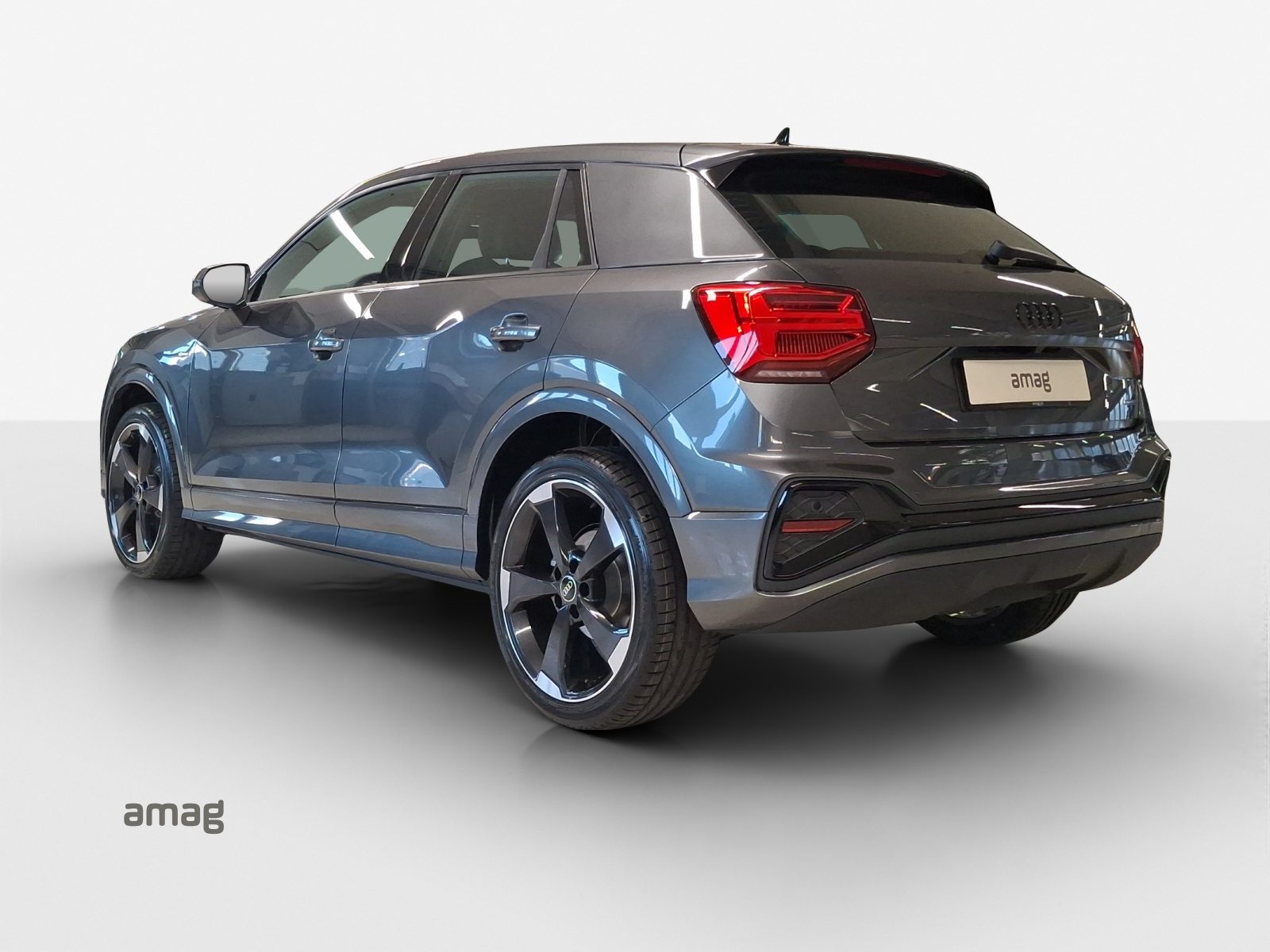 AUDI Q2 40 TFSI S line Attraction, Petrol, Second hand / Used, Automatic - 3