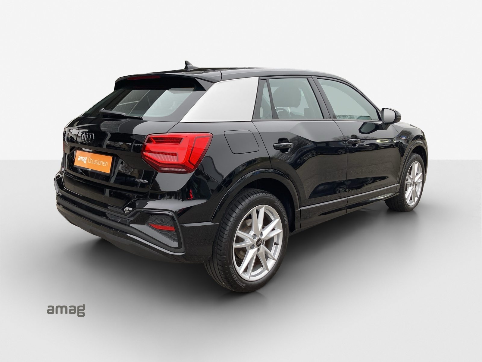 AUDI Q2 40 TFSI S line, Benzin, Occasion / Gebraucht, Automat - 5