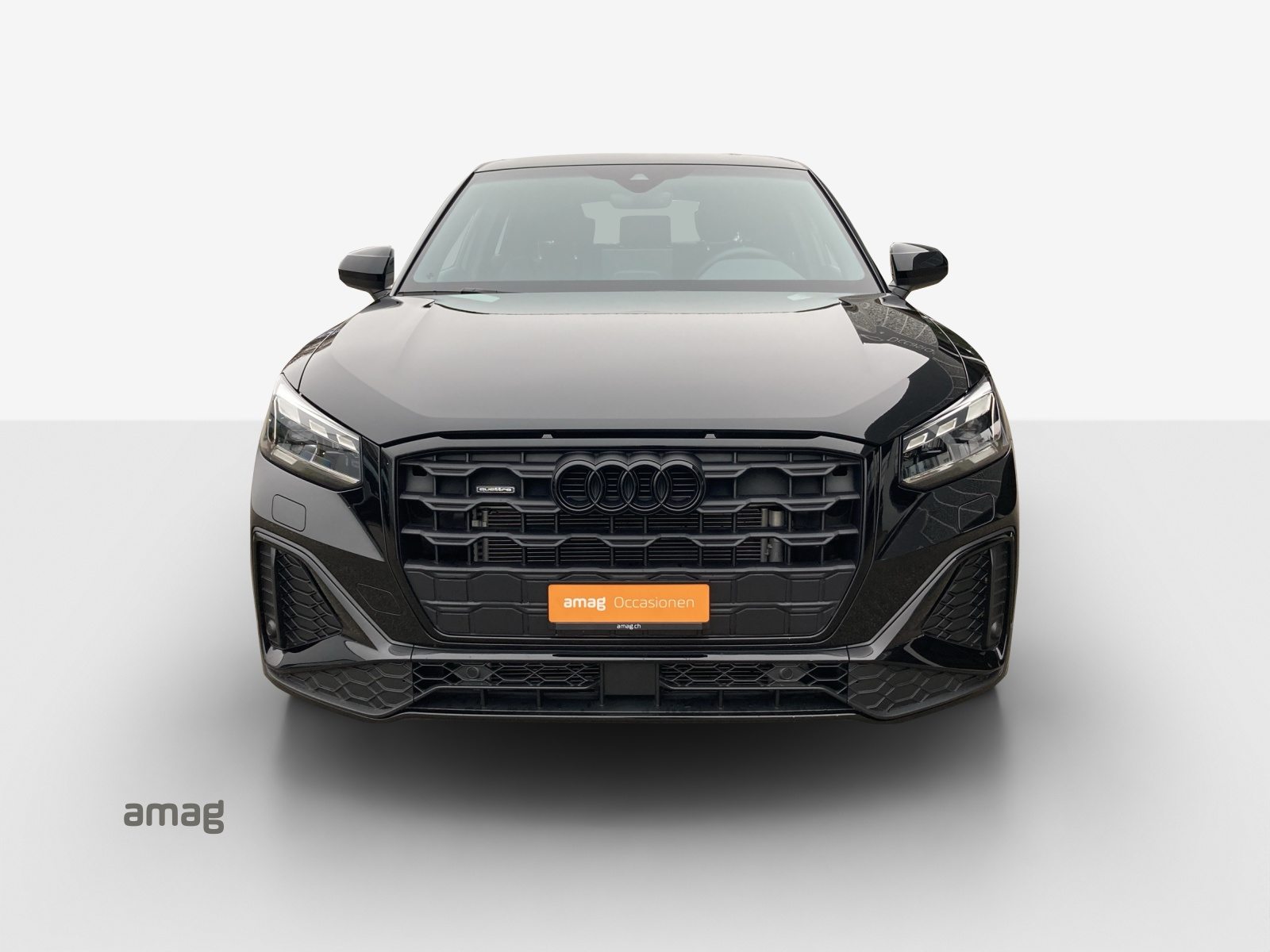 AUDI Q2 40 TFSI S line, Benzin, Occasion / Gebraucht, Automat - 7