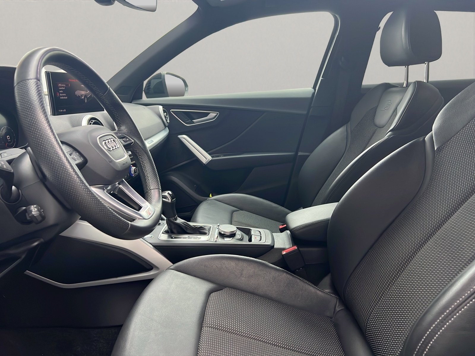 AUDI Q2 1.5 35 TFSI * ** S Line ** *, Essence, Occasion / Utilisé, Automatique - 7