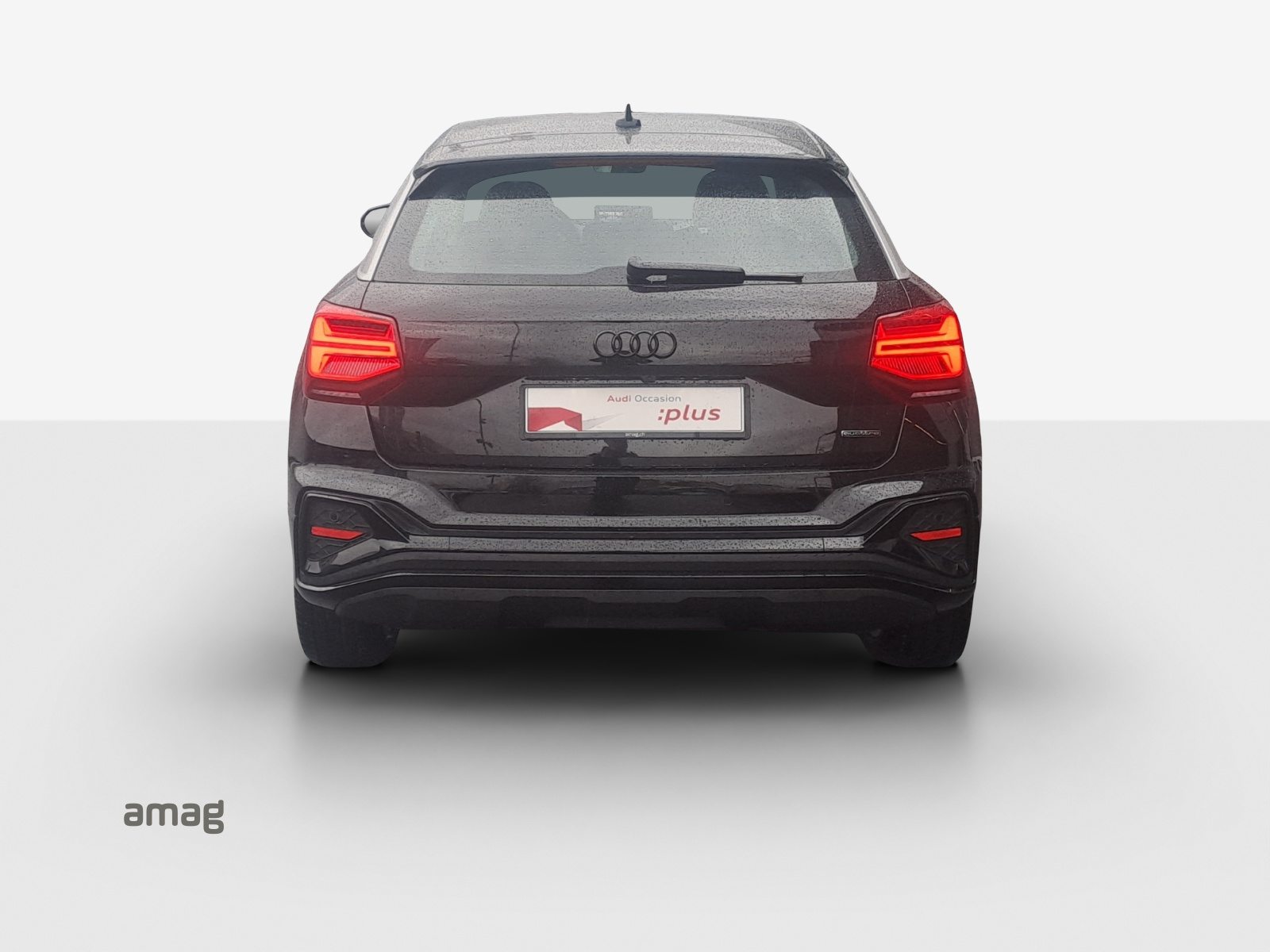 AUDI Q2 40 TFSI S line, Petrol, Second hand / Used, Automatic - 4