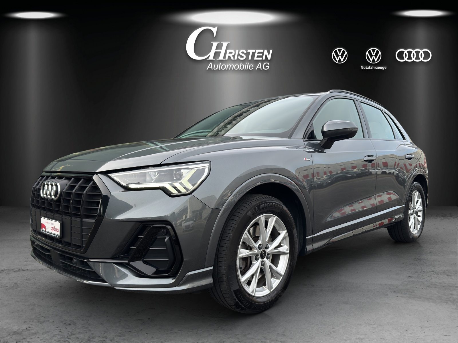 AUDI Q3 40 TDI S line Attraction