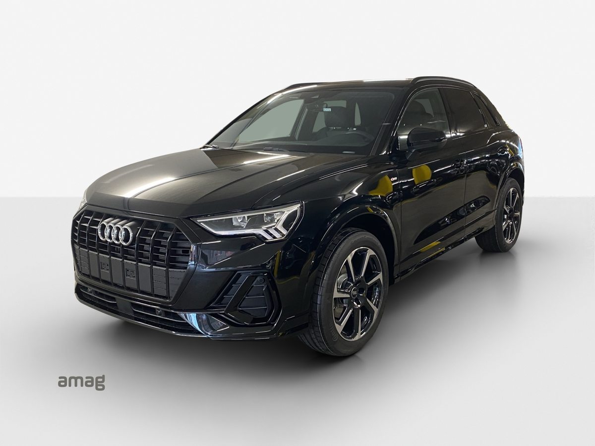 AUDI Q3 35 TFSI S line Attraction