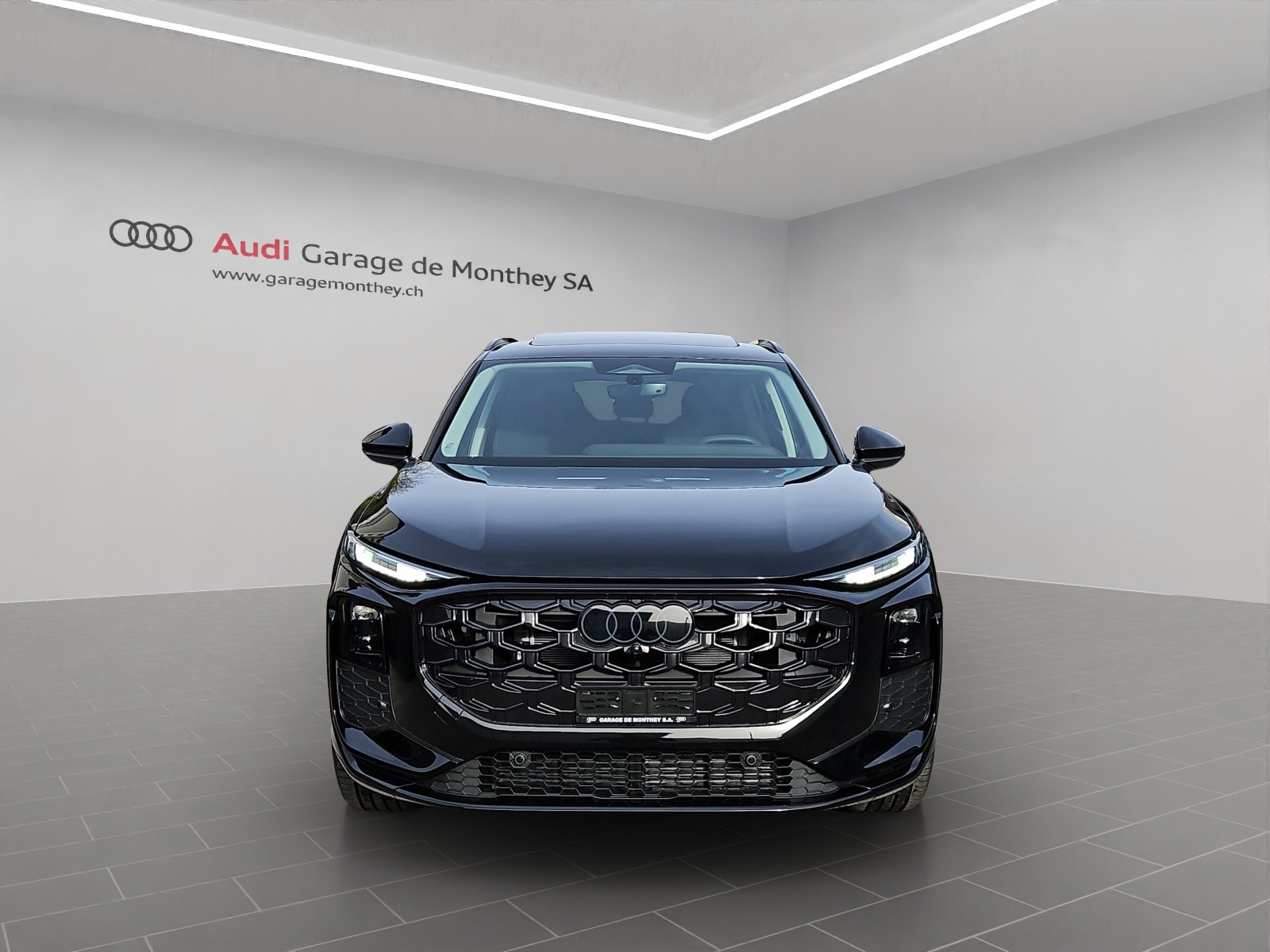AUDI Q3 SUV 110 kW TFSI S tronic, Petrol, New car, Automatic - 2