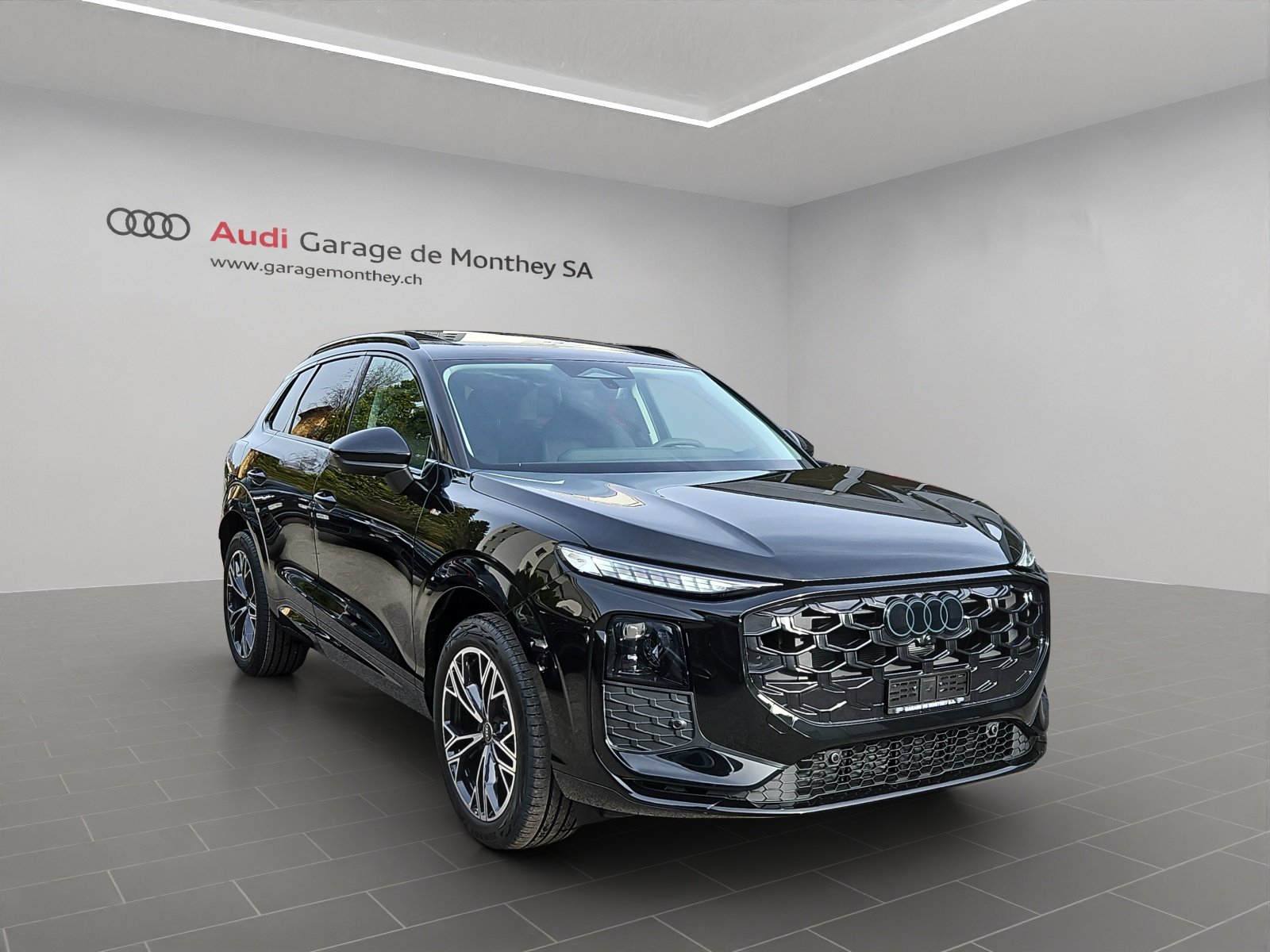 AUDI Q3 SUV 110 kW TFSI S tronic, Petrol, New car, Automatic - 3
