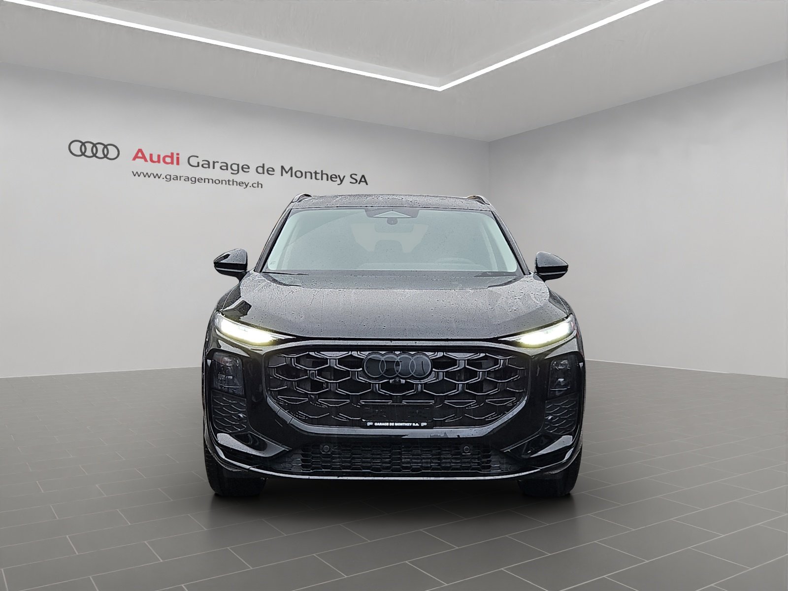 AUDI Q3 SUV 110 kW TFSI S tronic, Petrol, New car, Automatic - 2