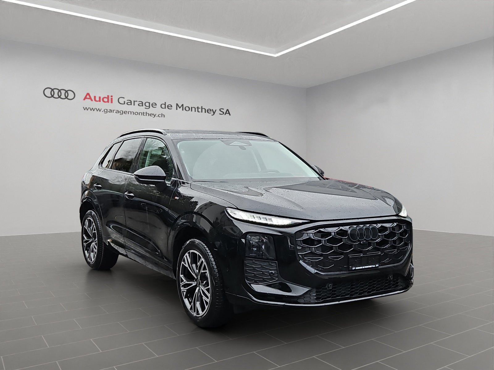 AUDI Q3 SUV 110 kW TFSI S tronic, Petrol, New car, Automatic - 3