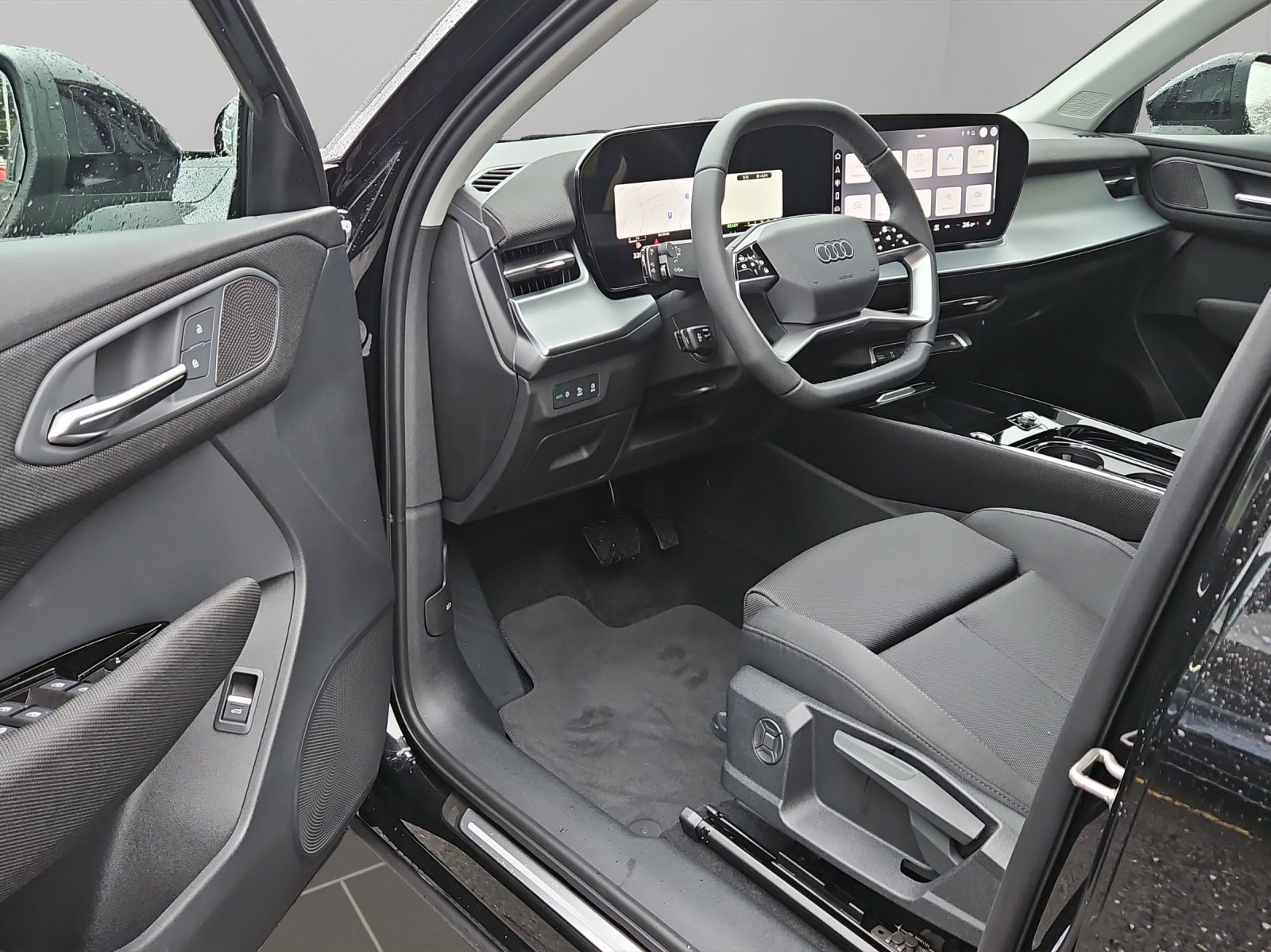 AUDI Q3 SUV 110 kW TFSI S tronic, Petrol, New car, Automatic - 7