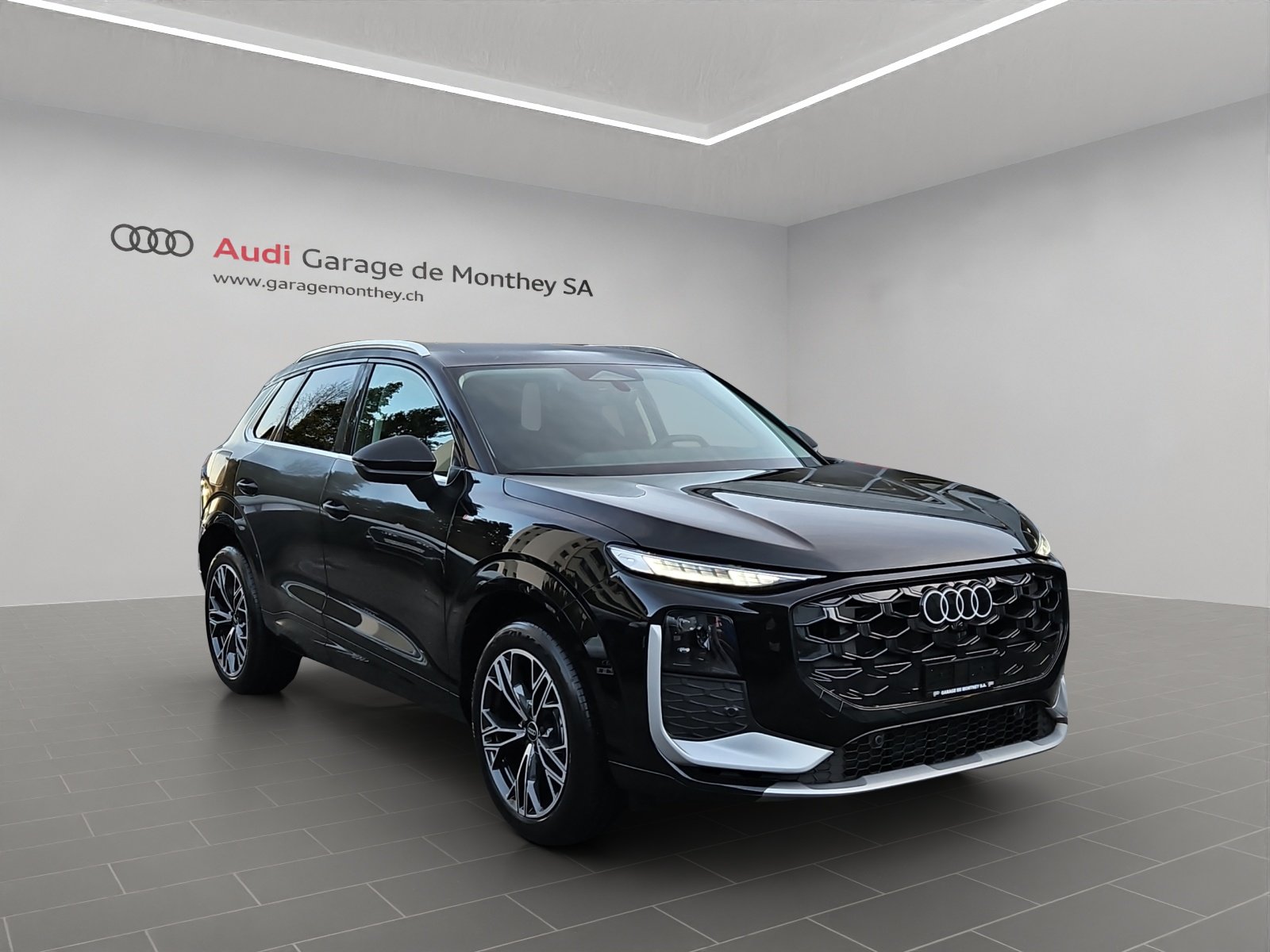 AUDI Q3 SUV 110 kW TFSI S tronic, Benzina, Auto nuove, Automatico - 3