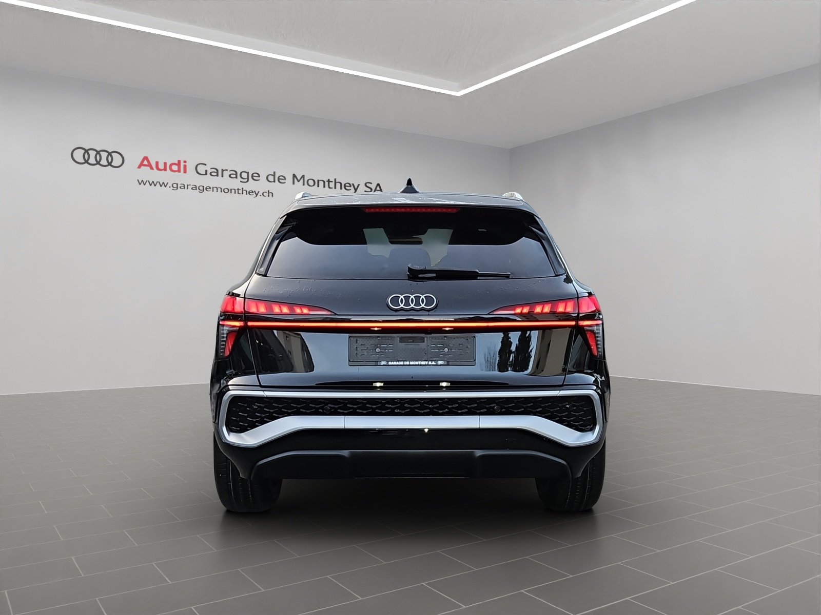 AUDI Q3 SUV 110 kW TFSI S tronic, Benzina, Auto nuove, Automatico - 5
