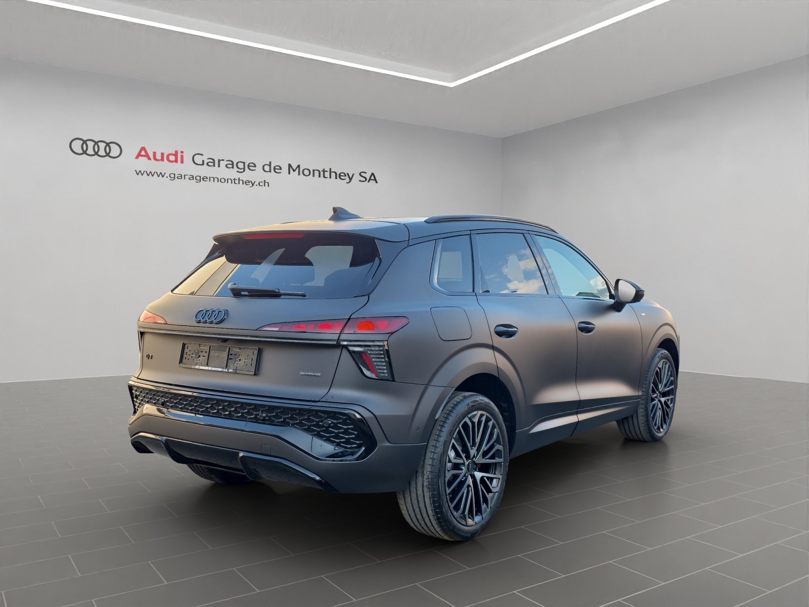 AUDI Q3 SUV TFSI quattro 195 kW S tronic, Benzina, Auto nuove, Automatico - 4