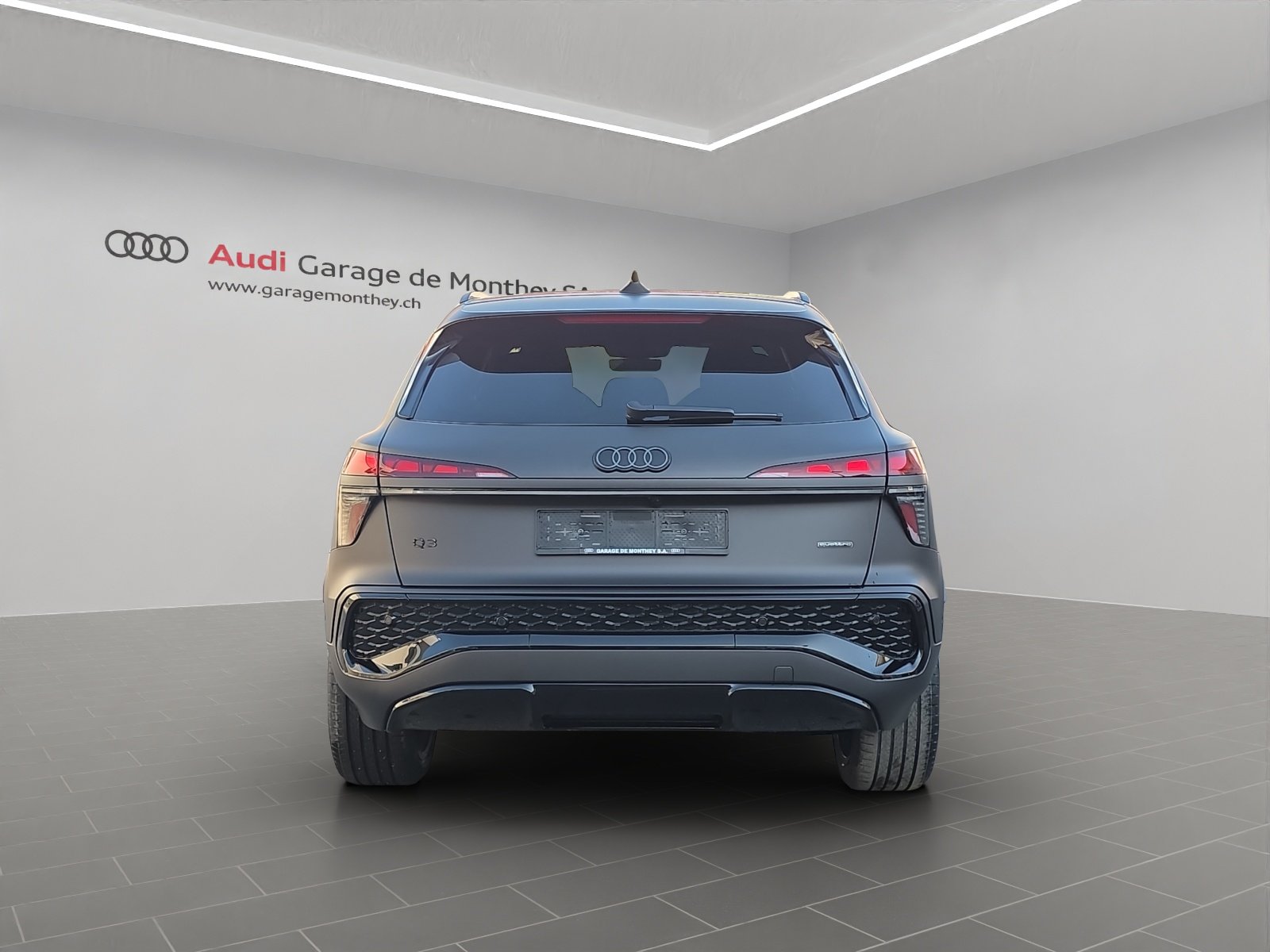 AUDI Q3 SUV TFSI quattro 195 kW S tronic, Benzina, Auto nuove, Automatico - 5