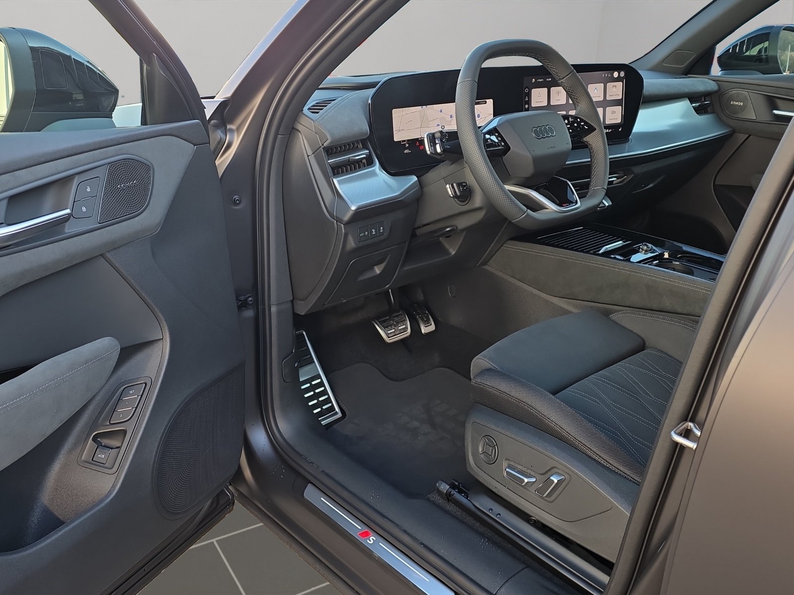 AUDI Q3 SUV TFSI quattro 195 kW S tronic, Benzina, Auto nuove, Automatico - 7