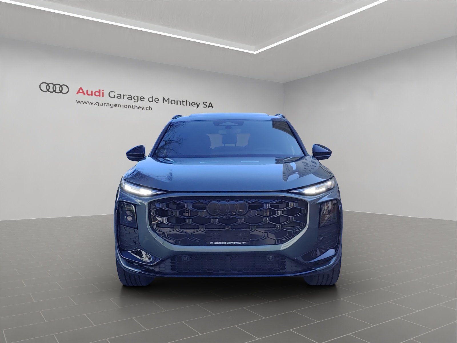 AUDI Q3 SUV TFSI quattro 195 kW S tronic, Petrol, New car, Automatic - 5