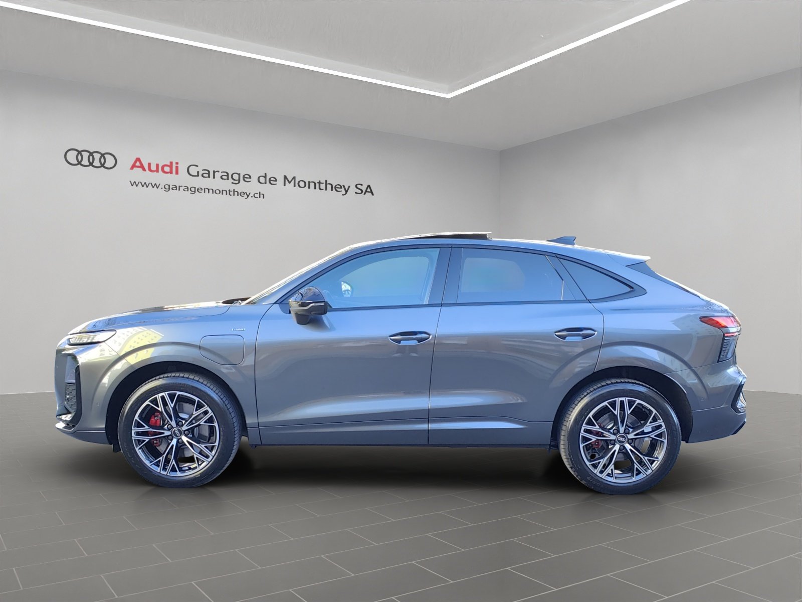 AUDI Q3 Sportback e-hybrid 200 kW S tronig, Plug-in-Hybrid Benzin/Elektro, Neuwagen, Automatik - 2