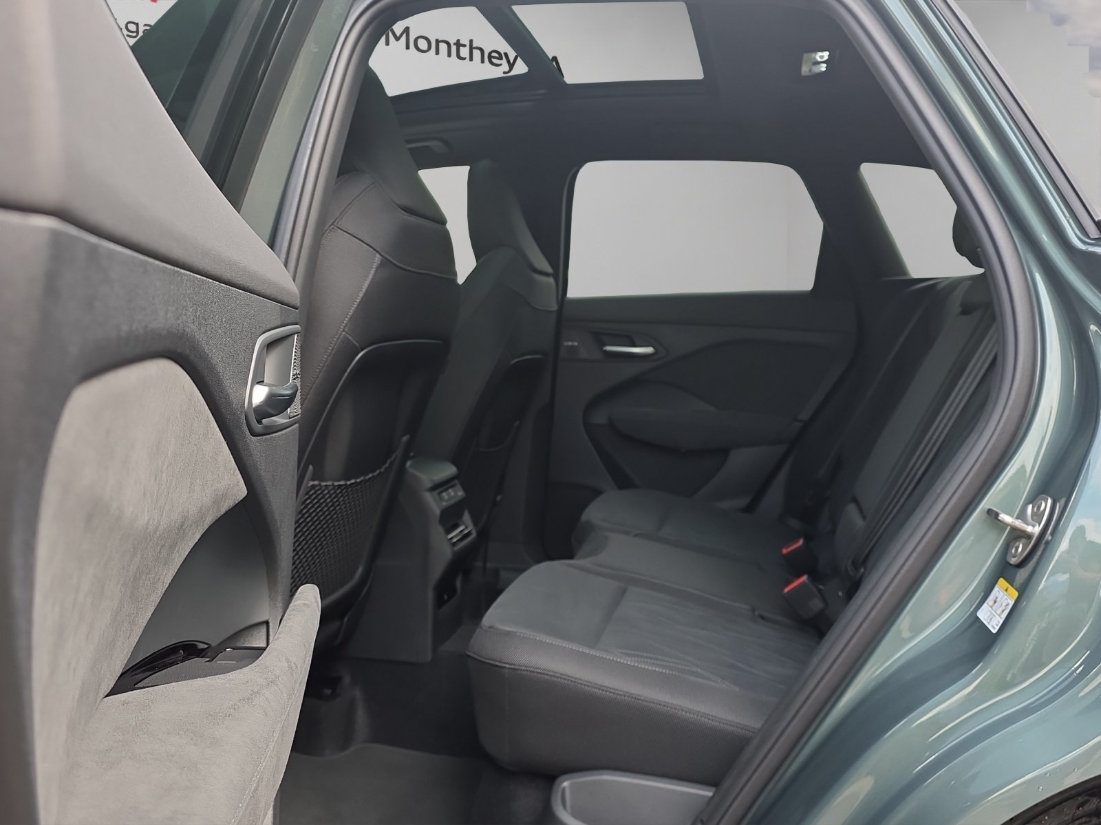 AUDI Q3 SUV TFSI quattro 195 kW S tronic, Essence, Voiture nouvelle, Automatique - 7
