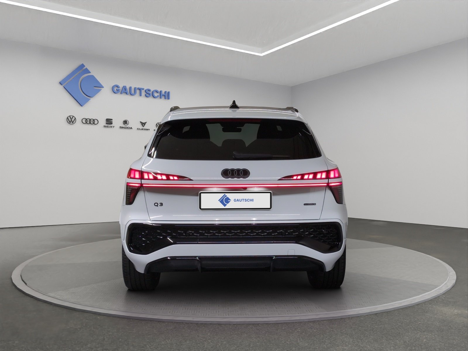 AUDI Q3 SUV TFSI quattro 195 kW S tronic, Petrol, New car, Automatic - 4