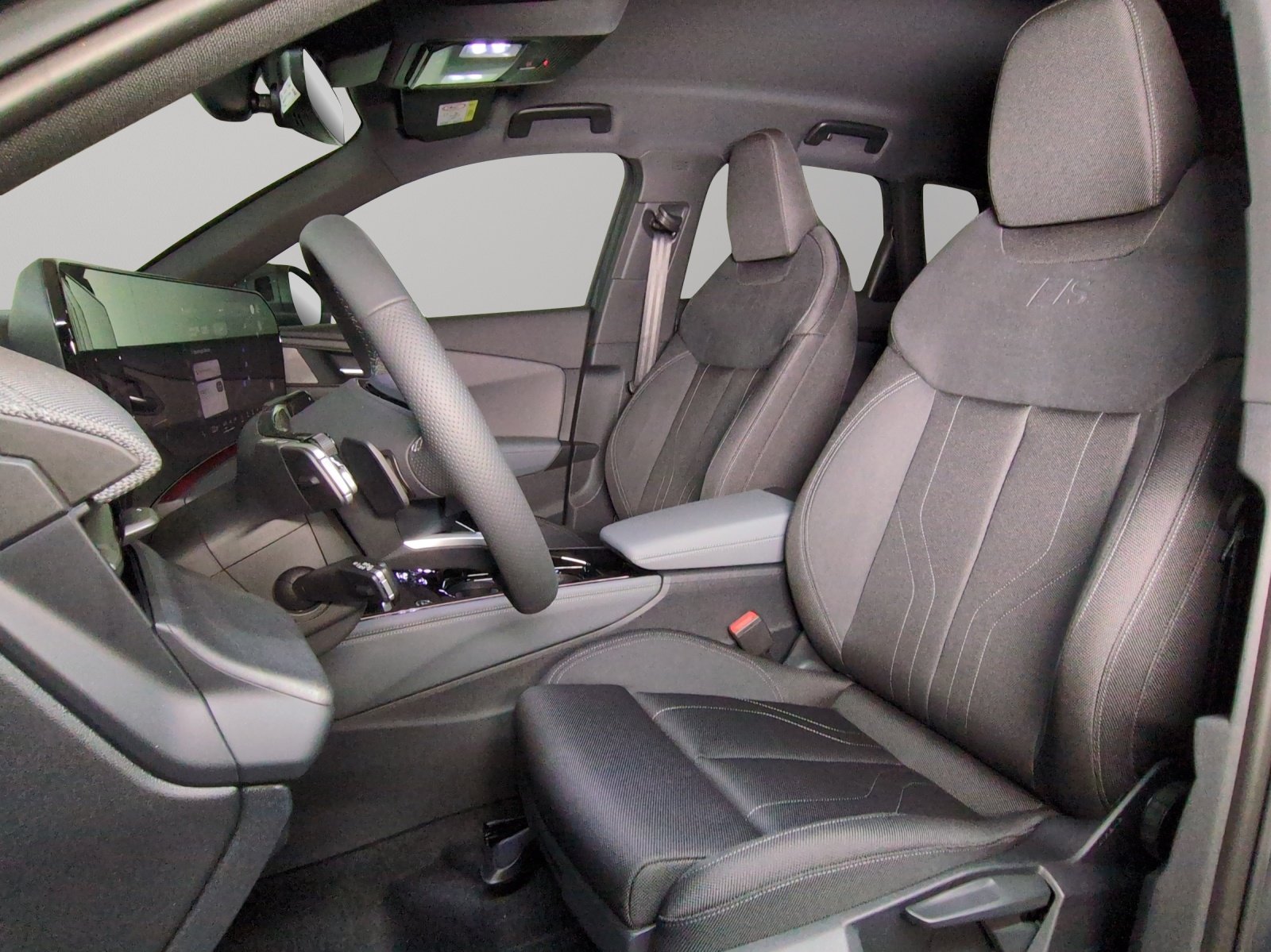 AUDI Q3 SUV TFSI quattro 150 kW S tronic, Petrol, New car, Automatic - 6