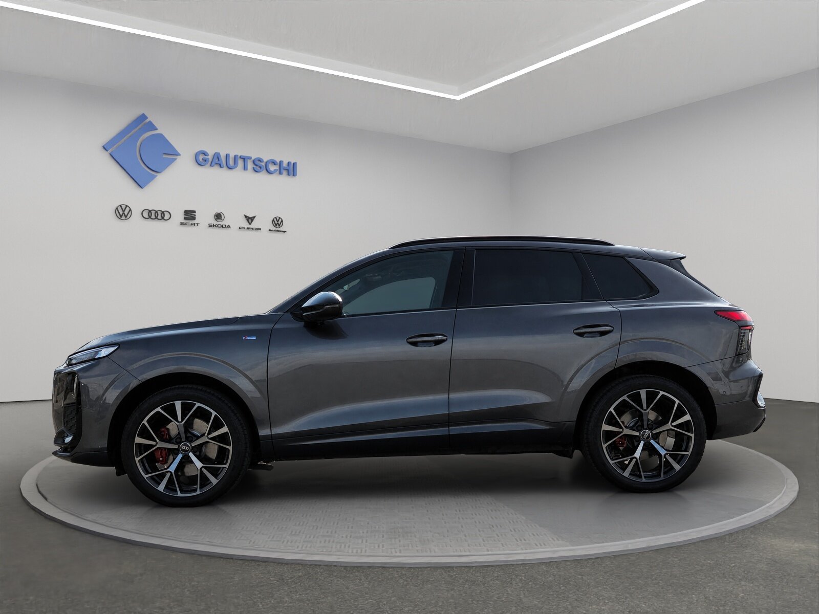 AUDI Q3 SUV TFSI quattro 195 kW S tronic, Essence, Voiture nouvelle, Automatique - 2