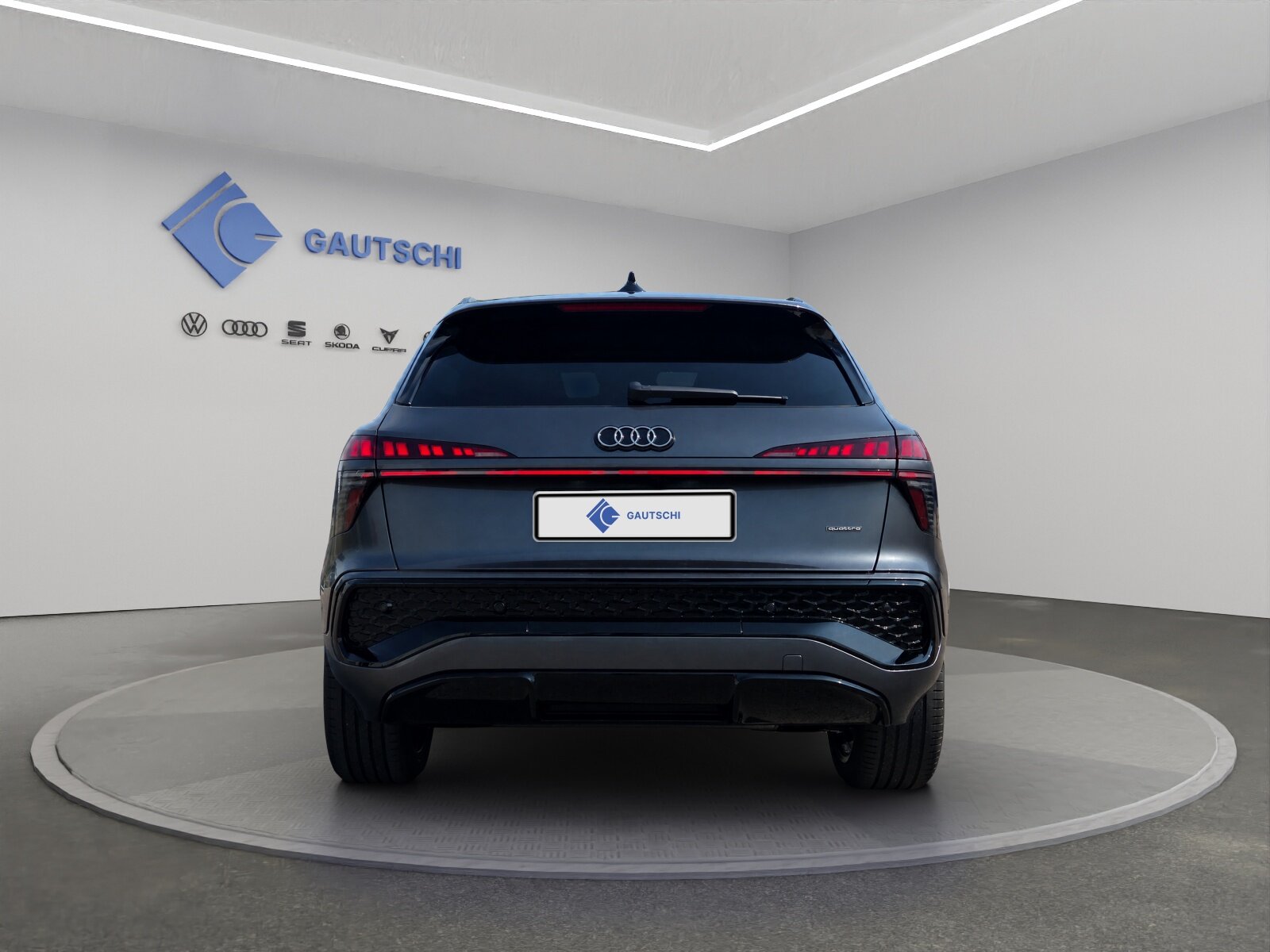 AUDI Q3 SUV TFSI quattro 195 kW S tronic, Essence, Voiture nouvelle, Automatique - 4