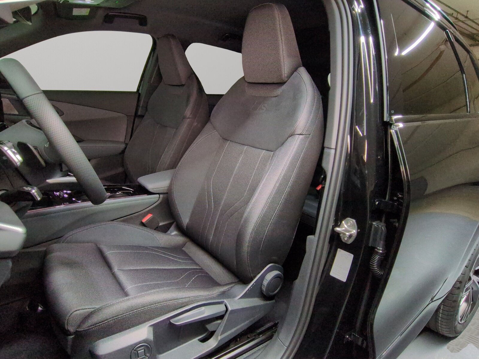 AUDI Q3 SUV 110 kW TFSI S tronic, Benzin, Neuwagen, Automatik - 6