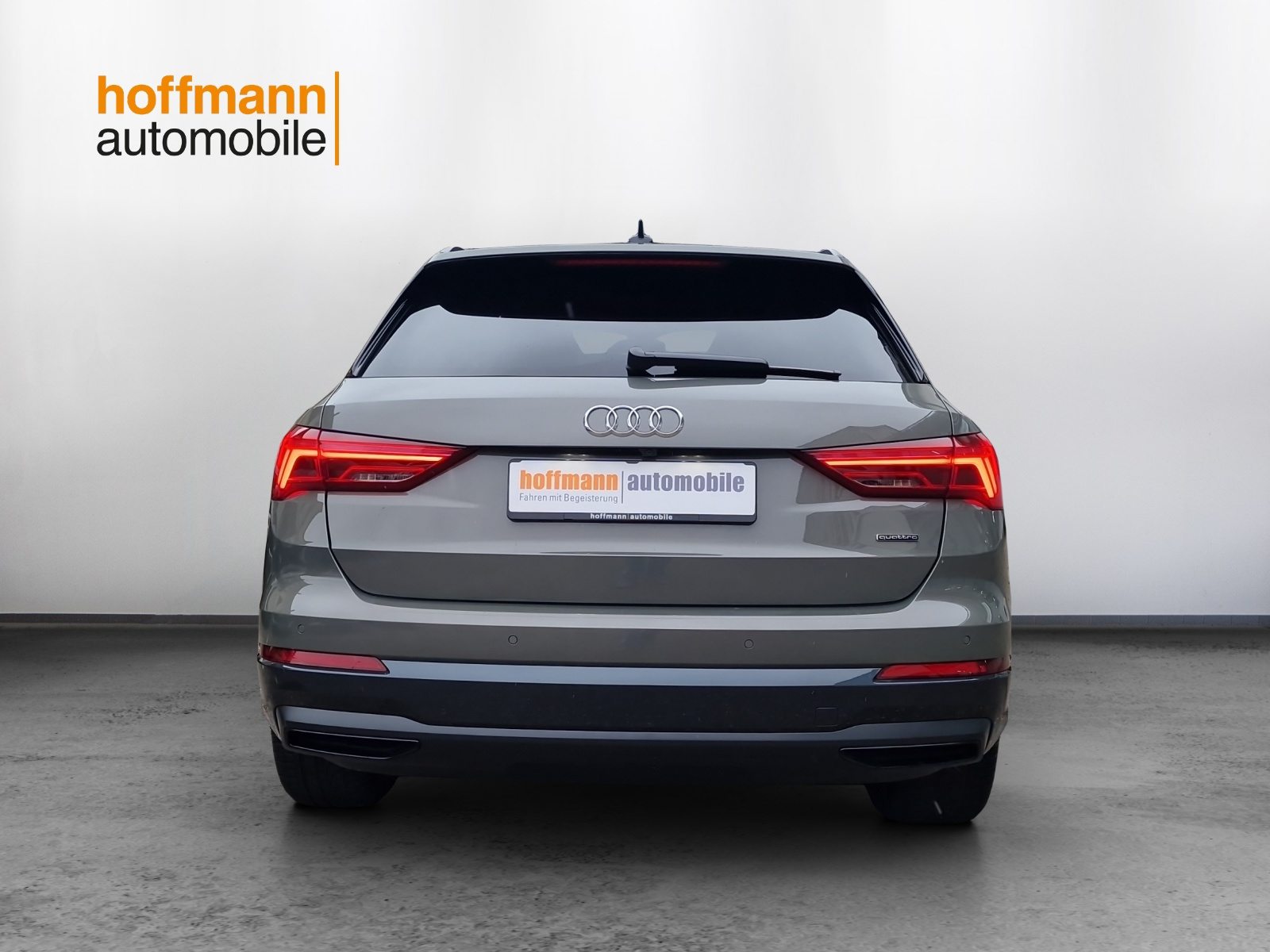 AUDI Q3 40 TFSI advanced qua., Petrol, Second hand / Used, Automatic - 4