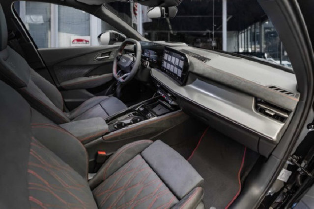 AUDI Q3 SUV 110 kW TFSI, Essence, Occasion / Utilisé, Automatique - 5
