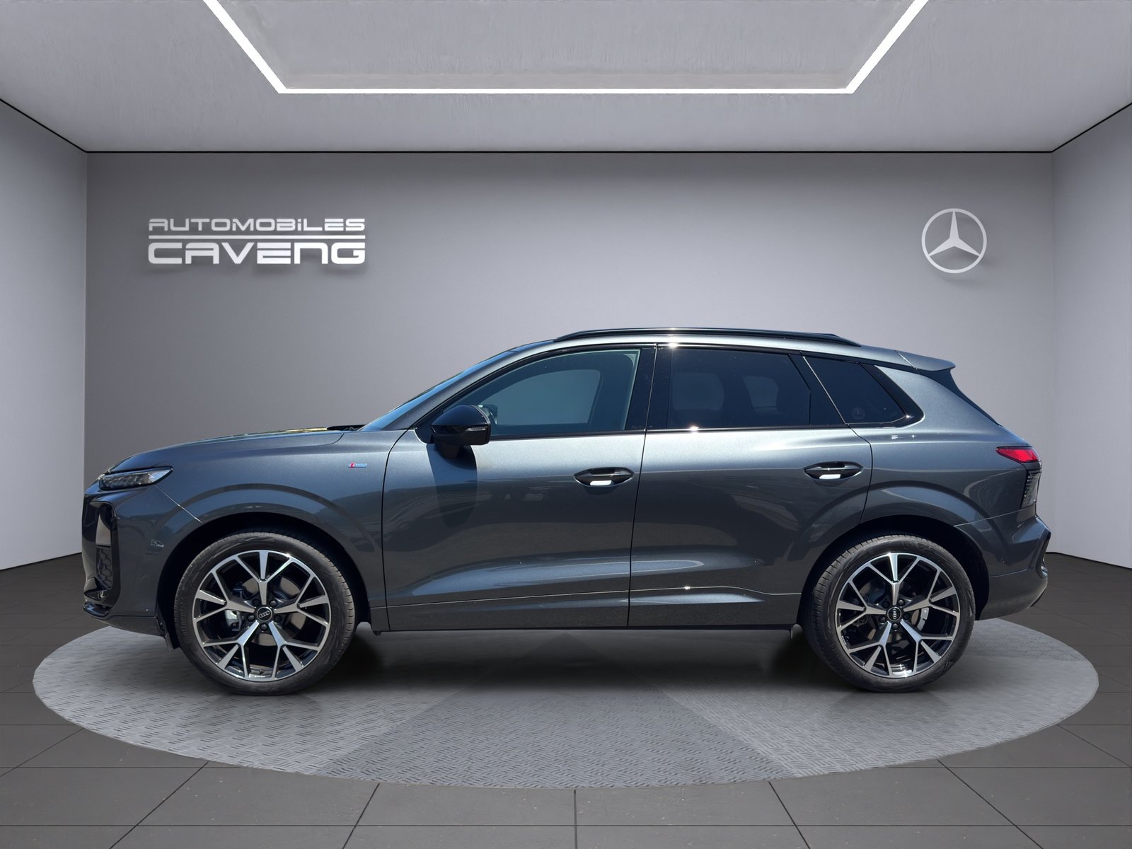 AUDI Q3 SUV 110 kW TFSI S Line S tronic, Benzina, Occasioni / Usate, Automatico - 2