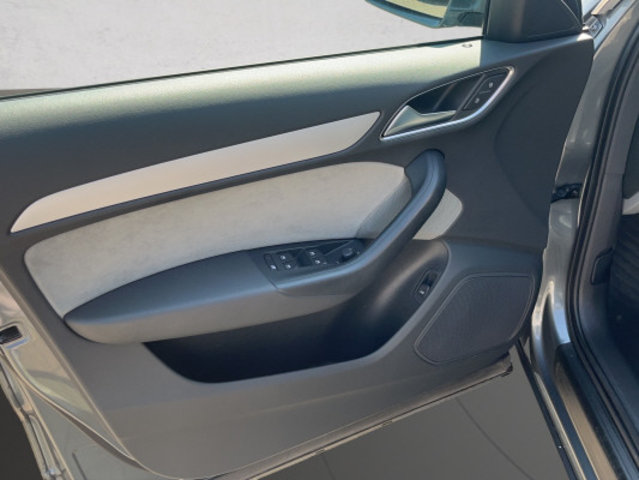 AUDI Q3 2.0 TDI quattro, Occasioni / Usate, Automatico - 7