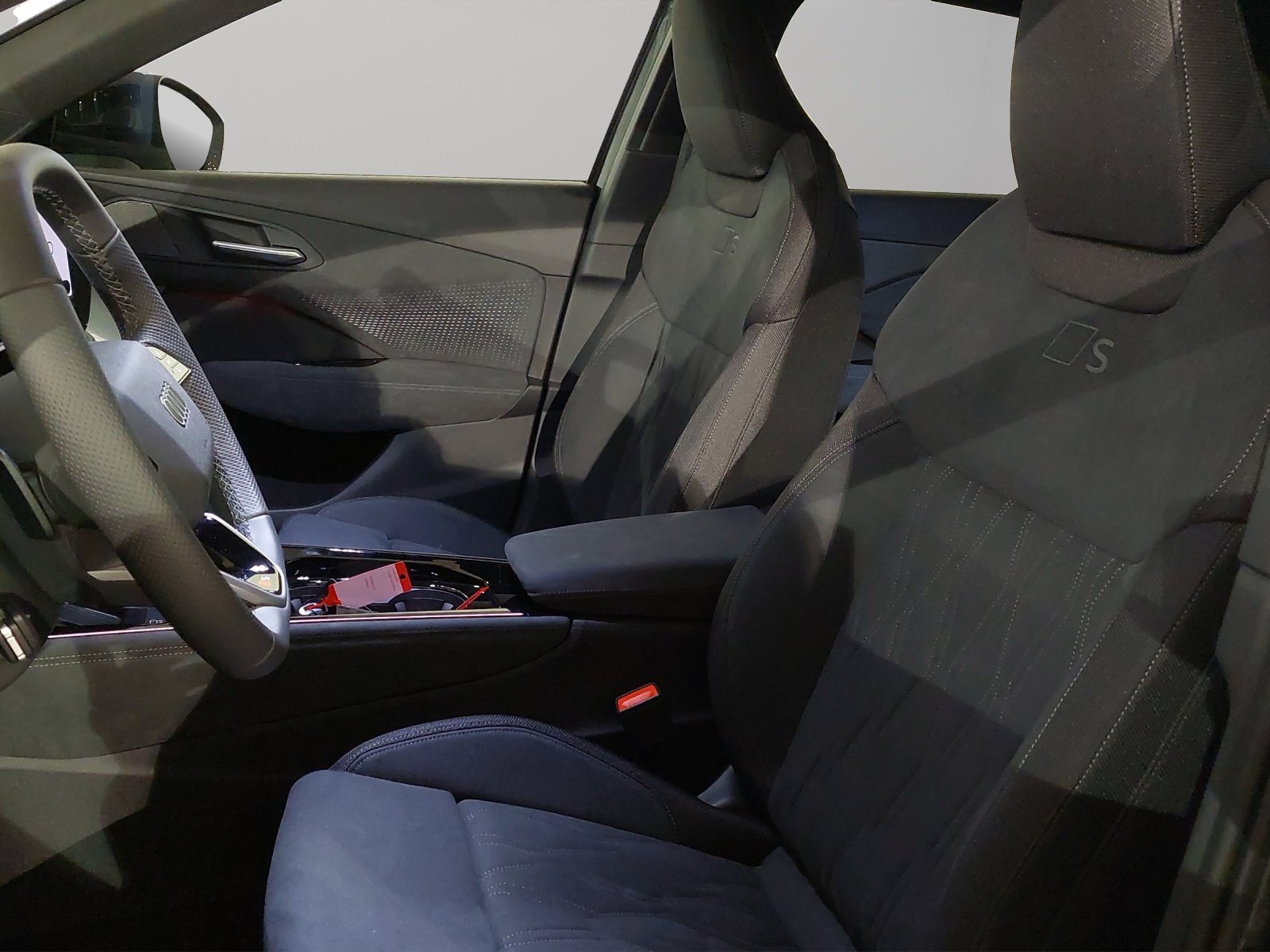 AUDI Q3 SUV TFSI quattro 150 kW S tronic, Benzin, Vorführwagen, Automatik - 6