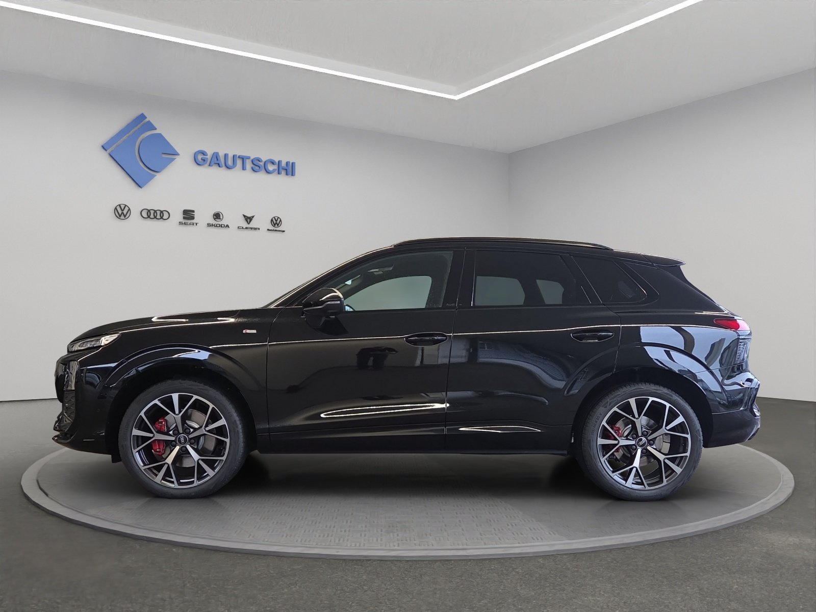 AUDI Q3 SUV TFSI quattro 195 kW S tronic, Petrol, Ex-demonstrator, Automatic - 2