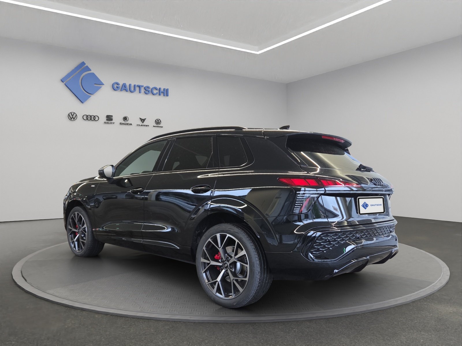 AUDI Q3 SUV TFSI quattro 195 kW S tronic, Petrol, Ex-demonstrator, Automatic - 3