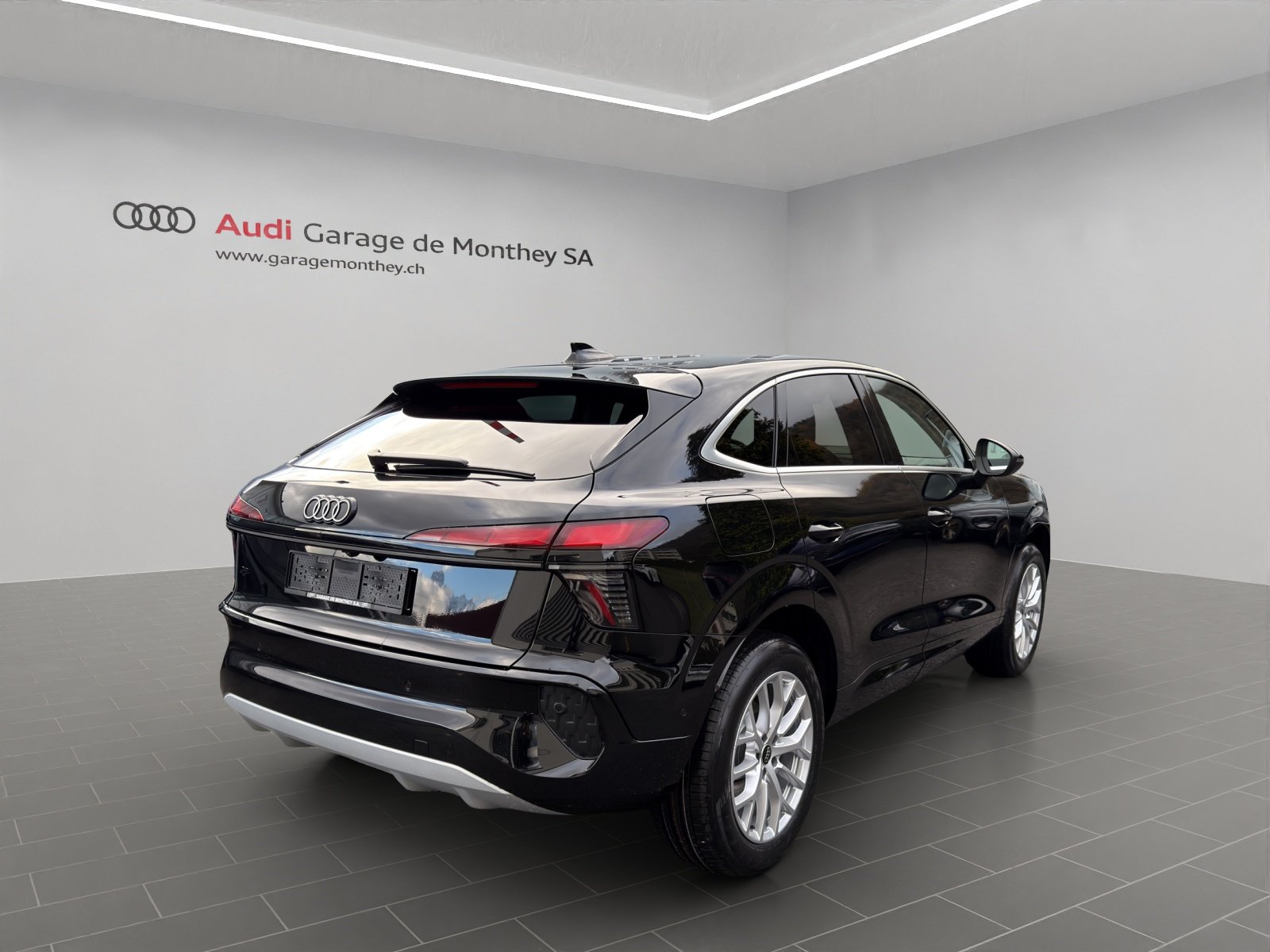 AUDI Q3 Sportback 110 kW TFSI S tronic, Essence, Voiture nouvelle, Automatique - 5