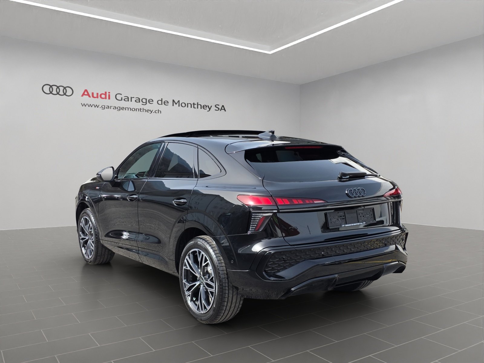 AUDI Q3 Sportback 110 kW TFSI S tronic, Petrol, New car, Automatic - 6