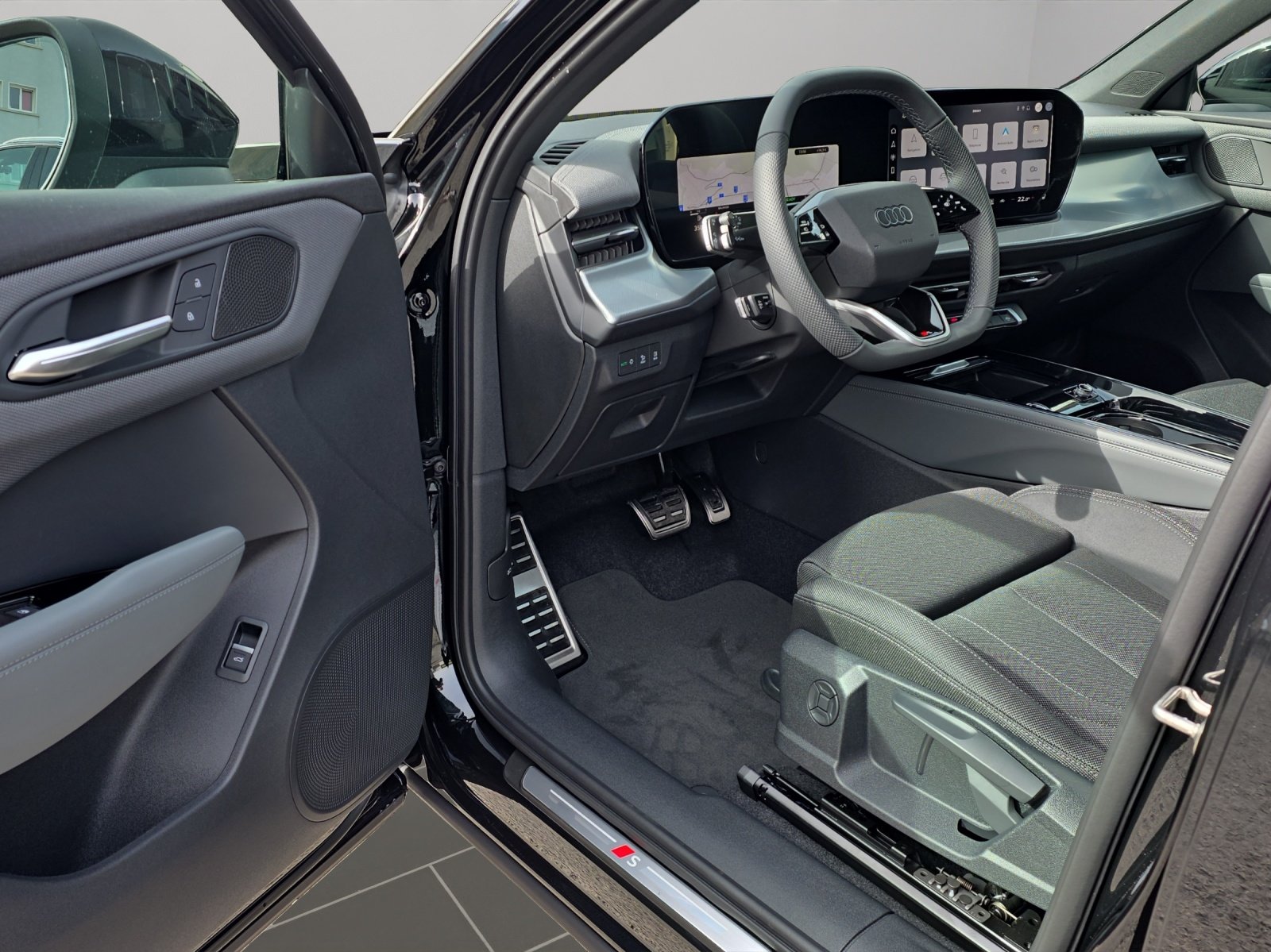 AUDI Q3 Sportback 110 kW TFSI S tronic, Petrol, New car, Automatic - 7