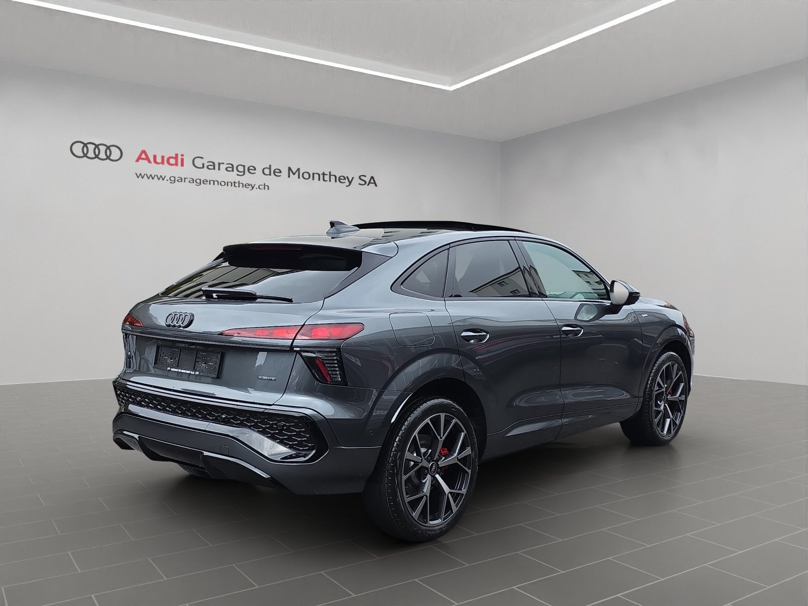 AUDI Q3 Sportback TFSI quattro 195 kW S tronic, Petrol, New car, Automatic - 3