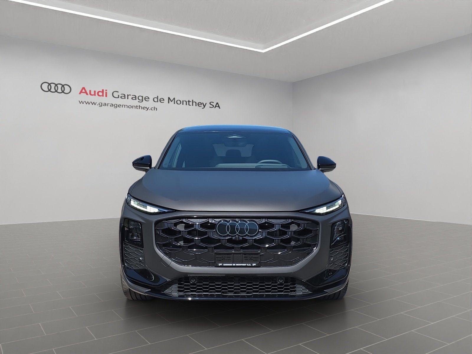 AUDI Q3 Sportback TFSI quattro 195 kW S tronic, Benzin, Neuwagen, Automatik - 2