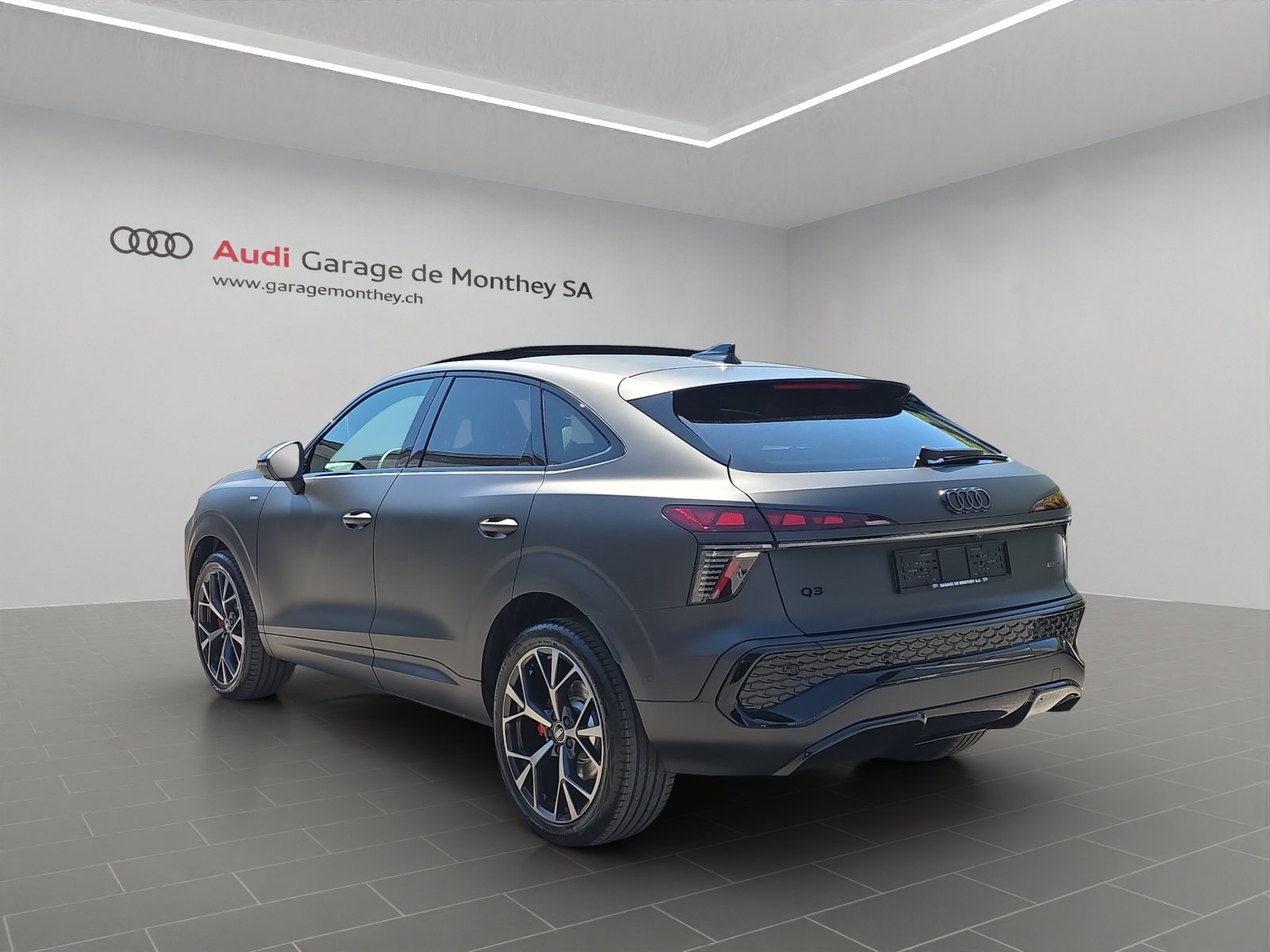 AUDI Q3 Sportback TFSI quattro 195 kW S tronic, Benzin, Neuwagen, Automatik - 6