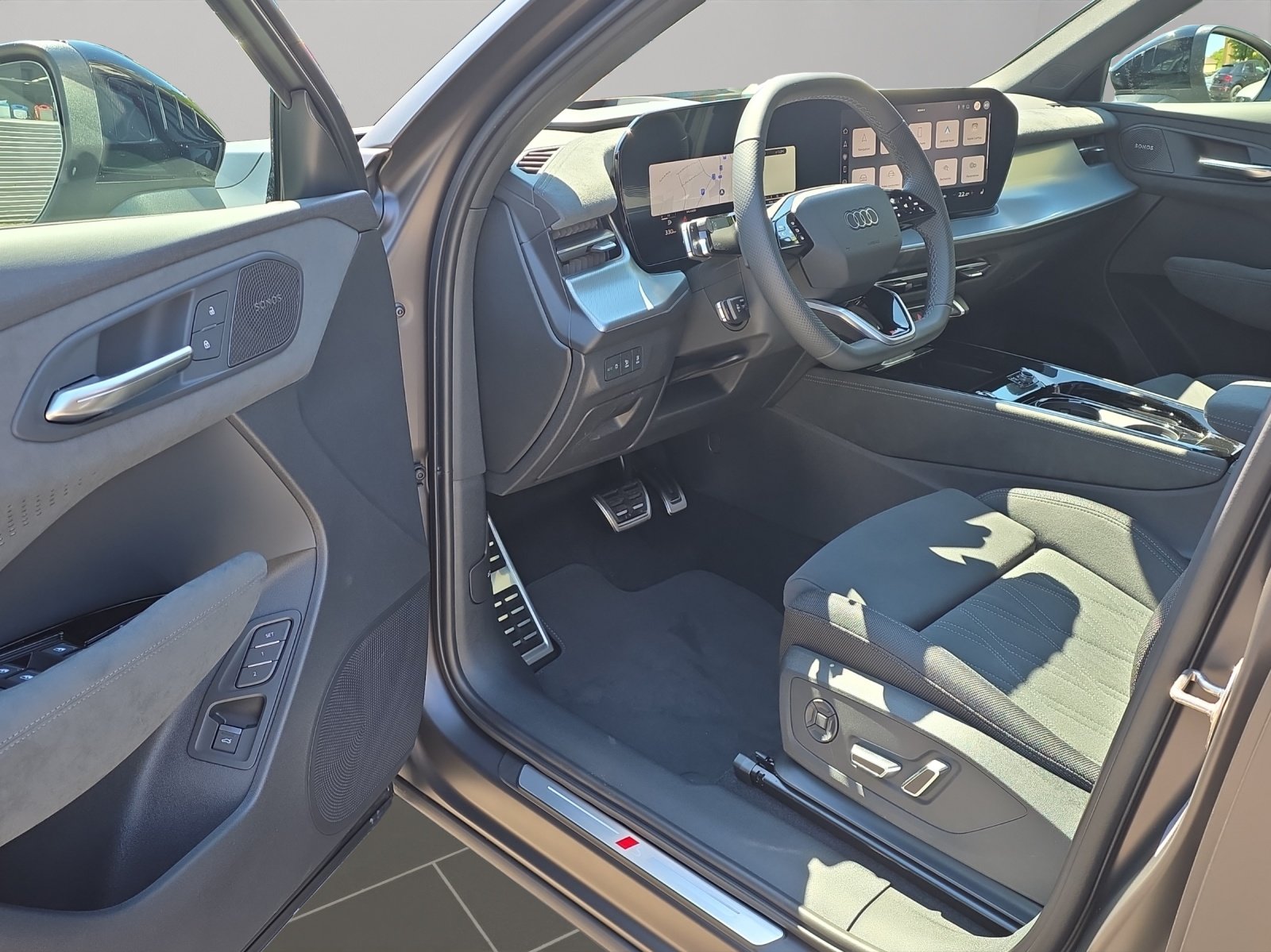 AUDI Q3 Sportback TFSI quattro 195 kW S tronic, Benzin, Neuwagen, Automatik - 7