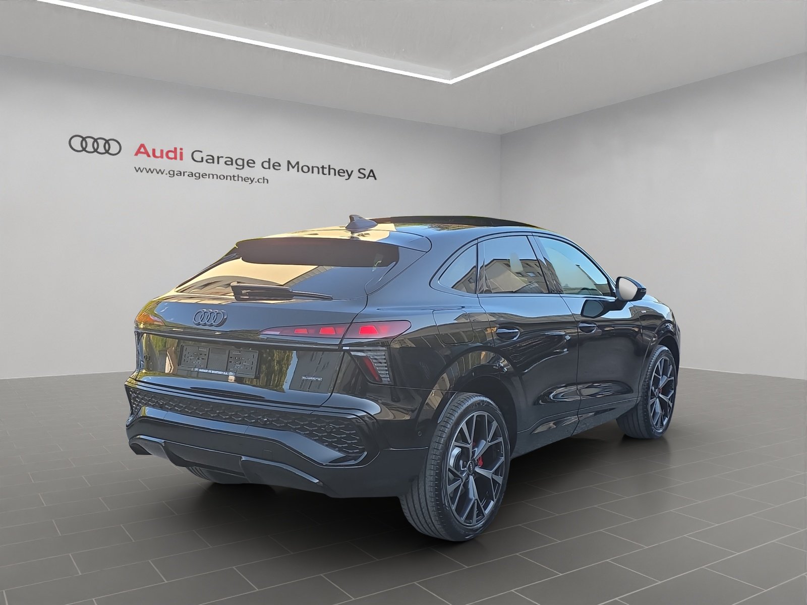 AUDI Q3 Sportback TFSI quattro 195 kW S tronic, Petrol, New car, Automatic - 3