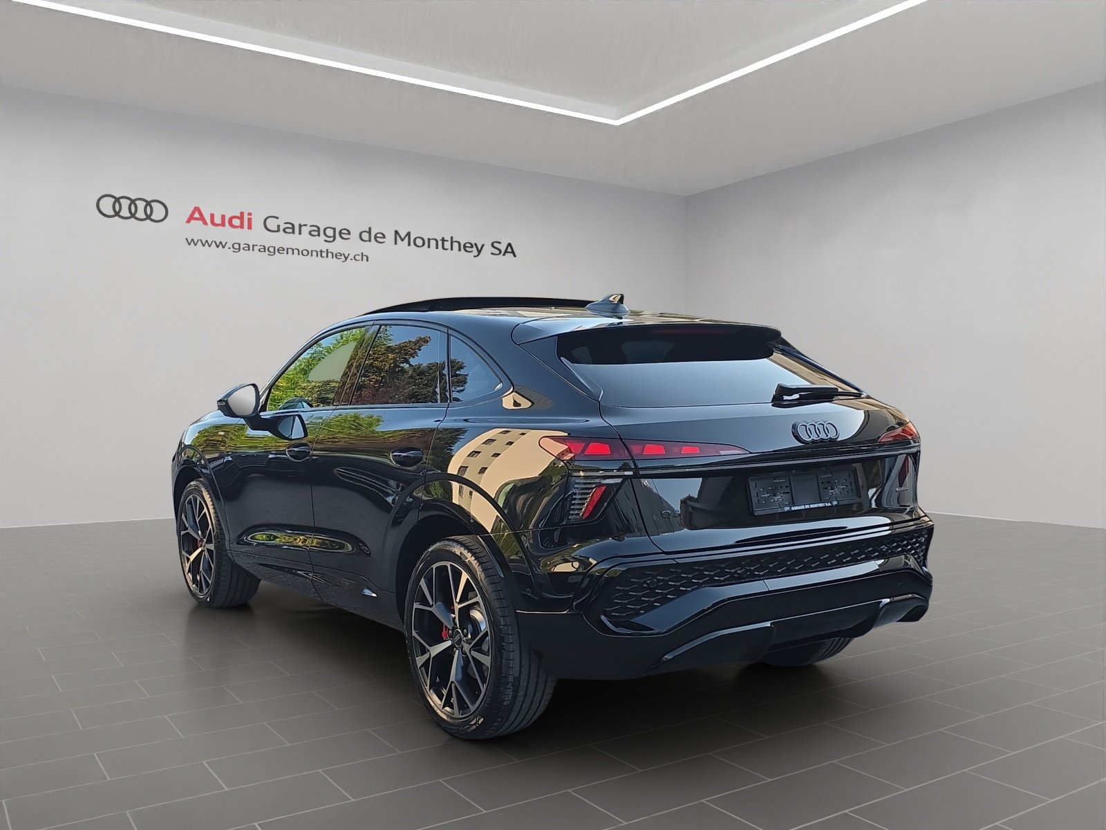 AUDI Q3 Sportback TFSI quattro 195 kW S tronic, Petrol, New car, Automatic - 4