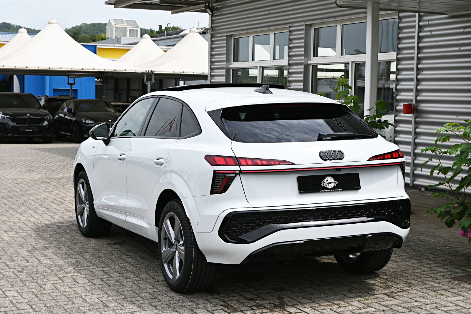 AUDI Q3 Sportback S Line Plus Black TFSI S tronic 150PS + AH, Benzin, Occasion / Gebraucht, Automatik - 7
