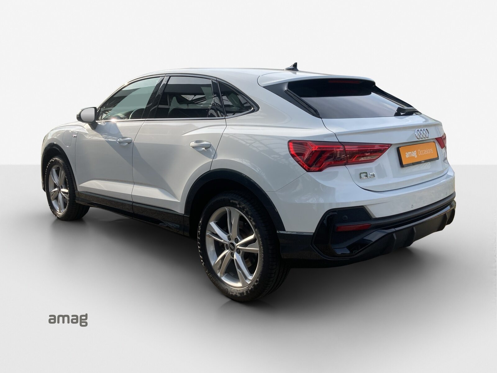 AUDI Q3 SB 45 TFSI e S li S-tr, Essence, Occasion / Utilisé, Automatique - 3